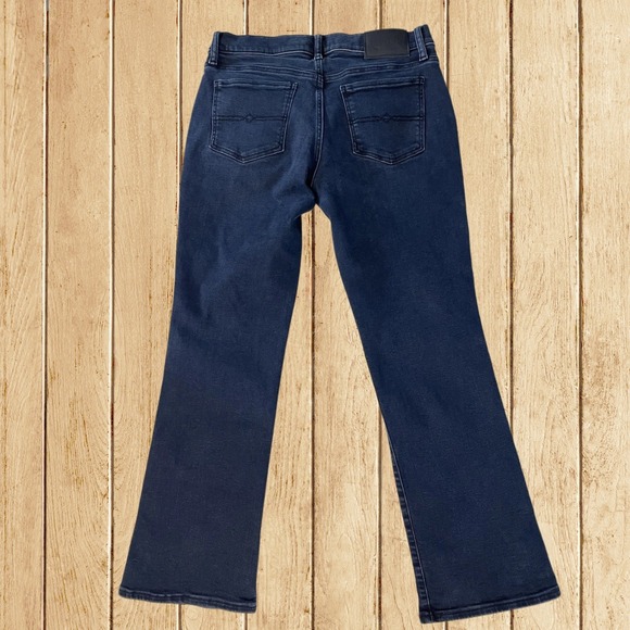 Lucky Brand Women's Bootcut Jeans Size 8 / 29 Dark Wash Denim Flared Leg Y2K - Picture 2 of 8